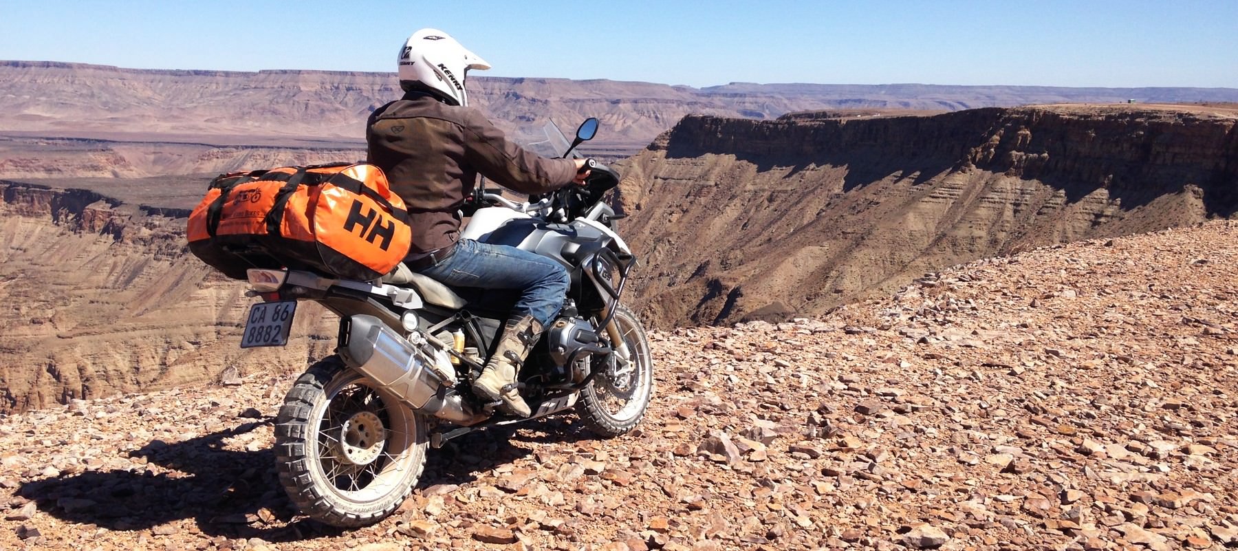 http://www.westeurobikes.com/voyage-2-roues-moto/2015/12/namibie_bmw_moto_westeurobikes.jpg
