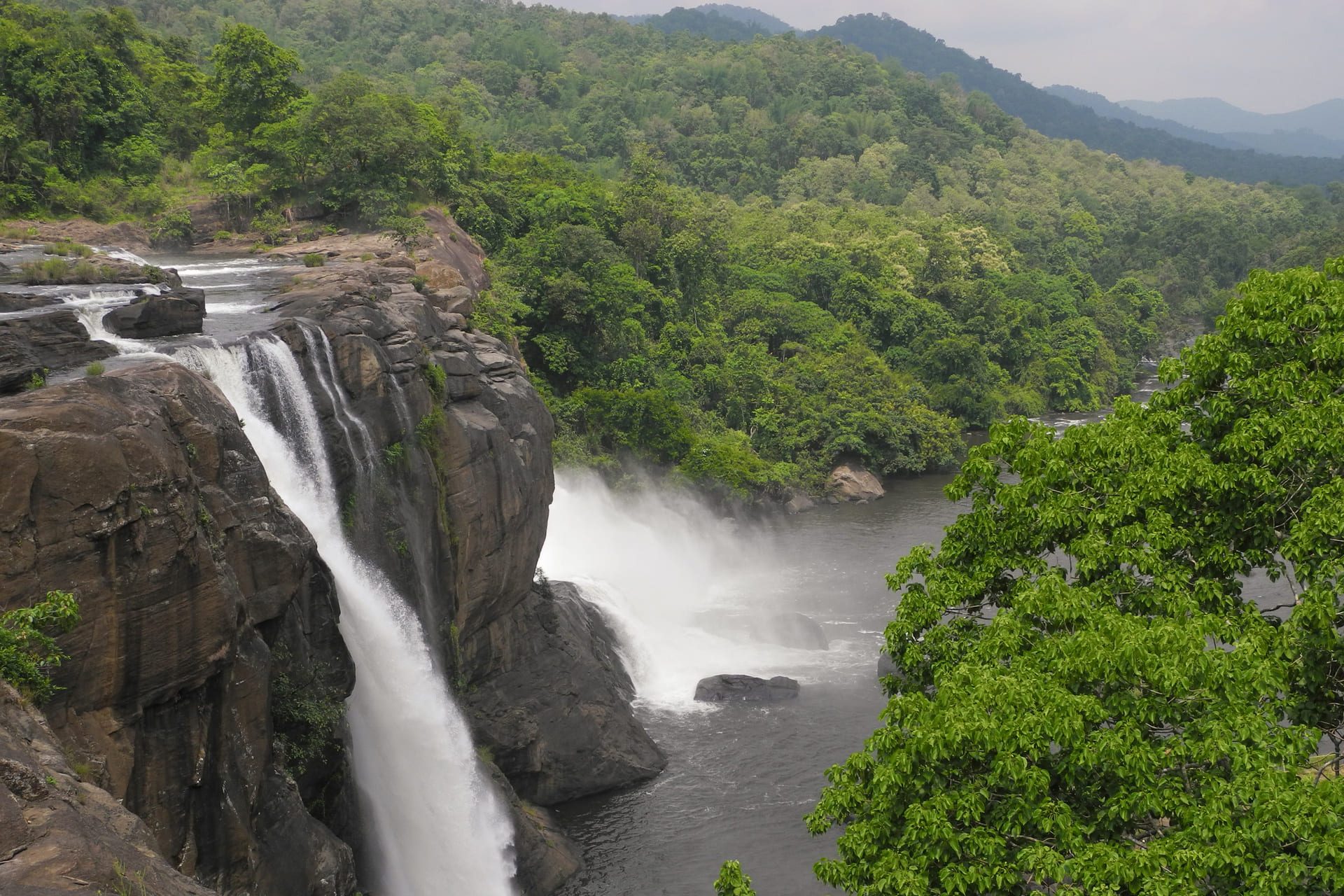Cascades de Athirappilly