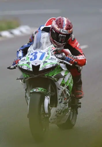 voyage moto tout compris sur l'ile de man pour assister au tourist trophy