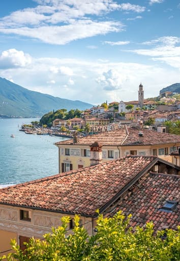 road trip moto en Italie à travers les Dolomites et à la découverte des grands lacs italiens