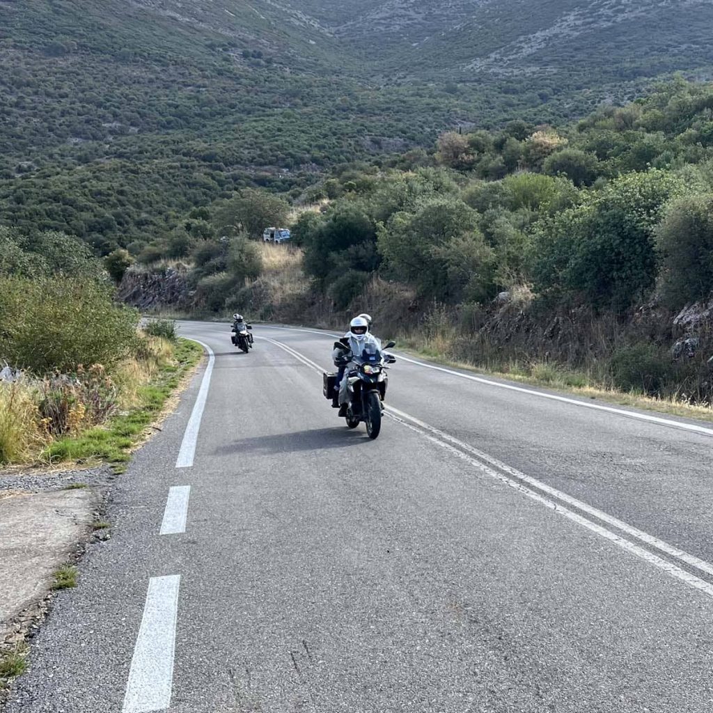 decouvrir-grece-moto